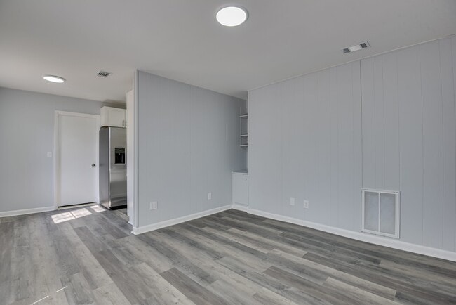 Building Photo - 1709 Forest Creek Ct