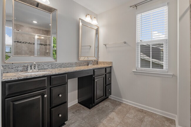 Building Photo - 16848 White Daisy Loop