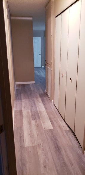 Building Photo - 13018 Chimney Oak Dr