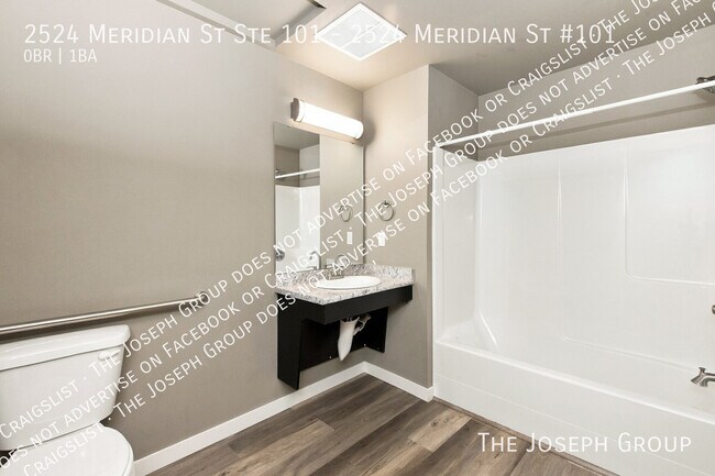 Building Photo - 2524 Meridian St