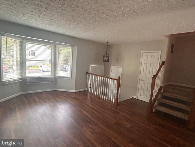 Building Photo - 1635 Elkwood Ct