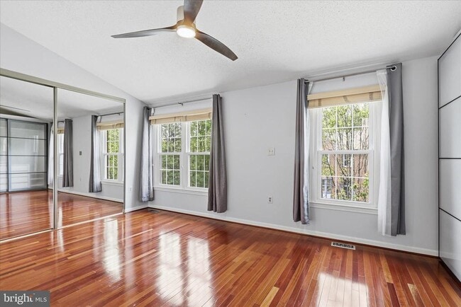 Building Photo - 7211 Squirrel Run Ct