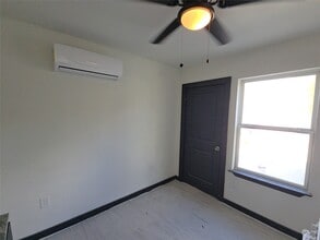 Building Photo - 9010 Linda Vista Rd