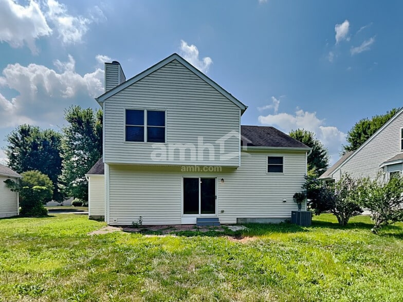 Building Photo - 1566 Pheasant Run Dr