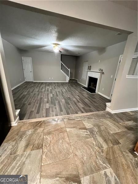 Building Photo - 6064 Red Top Loop