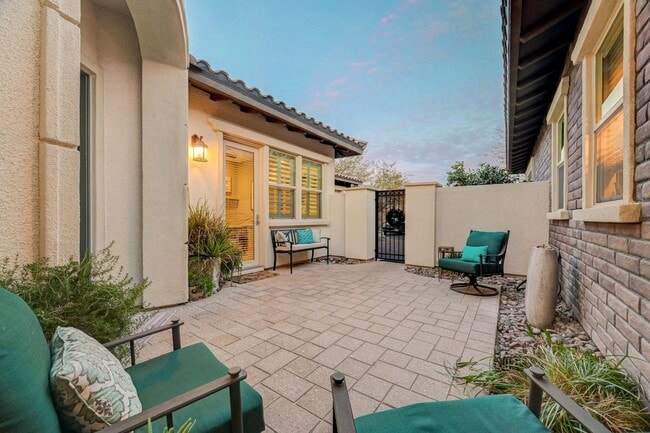 Building Photo - Private Cul-de-Sac Estate in Gated Summerlin with Pool, Spa & Outdoor Living