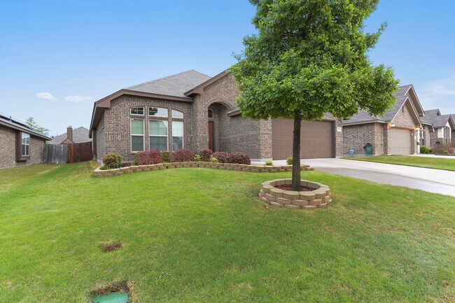 Exterior - 6004 Paddlefish Dr