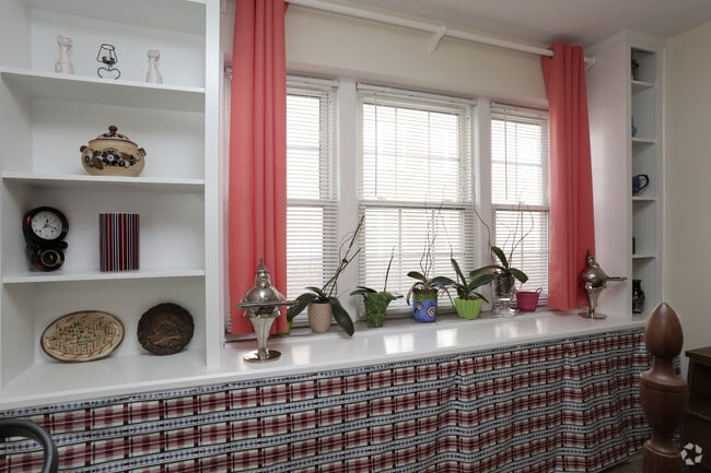 Interior Photo - Country Club Apartments