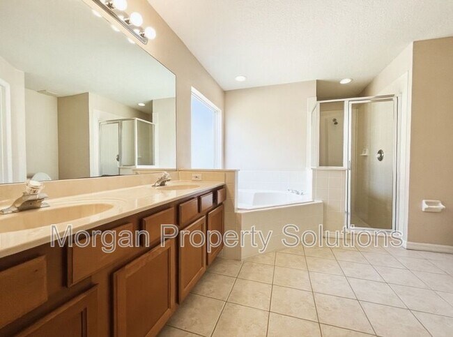 Building Photo - 5379 Tortuga Dr