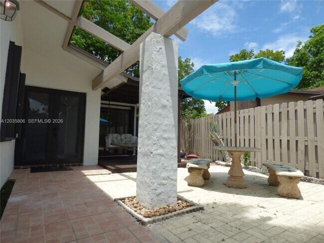 Building Photo - 10857 SW 132nd Cir Ct