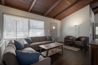 Building Photo - 7800 Ash St