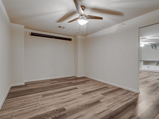 Building Photo - 19302 Juniper Vale Cir