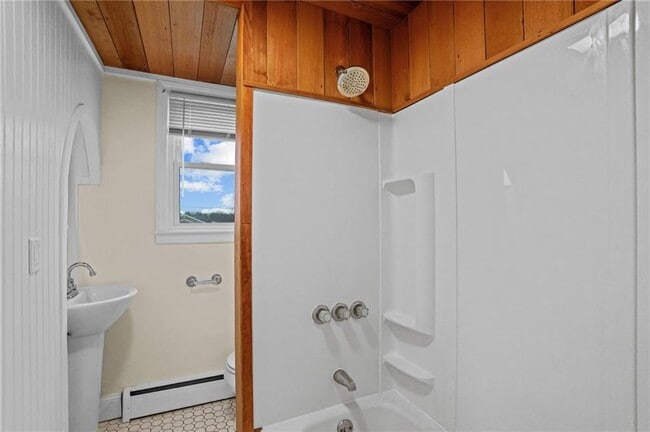 Building Photo - 310 Old Mill Ln