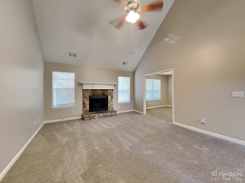 Building Photo - 538 Grove Pointe Ct