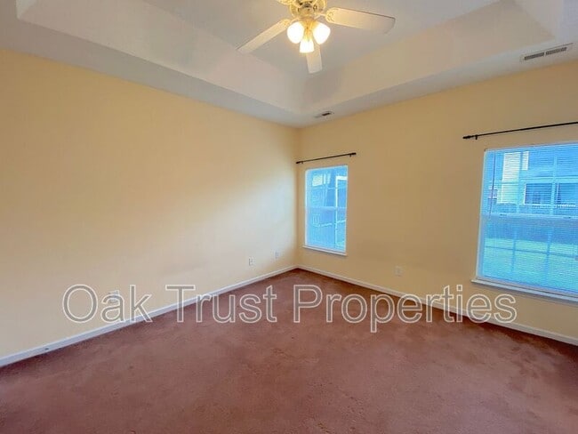 Building Photo - 119 Speer St