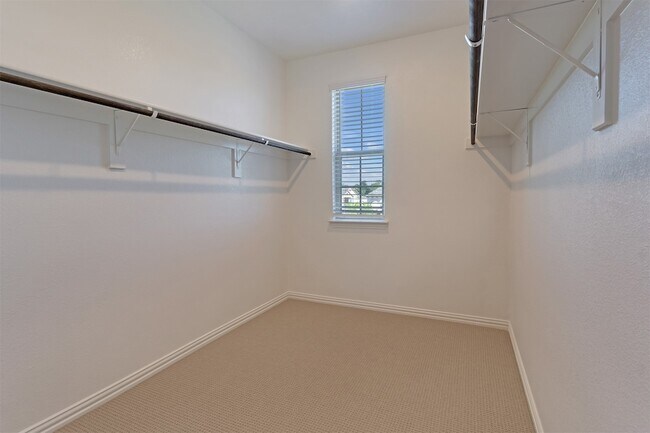Building Photo - 7616 Redondo Dr