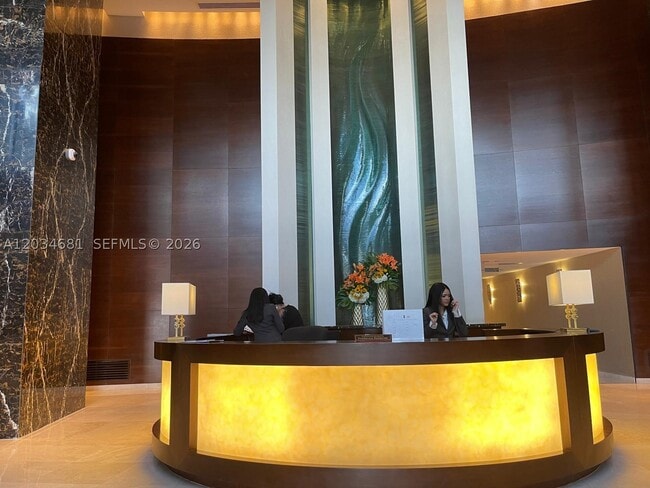 Building Photo - 16001 Collins Ave