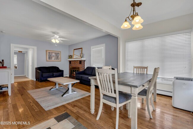 Building Photo - 8 President Ave