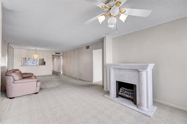 Building Photo - 9633 N Belfort Cir