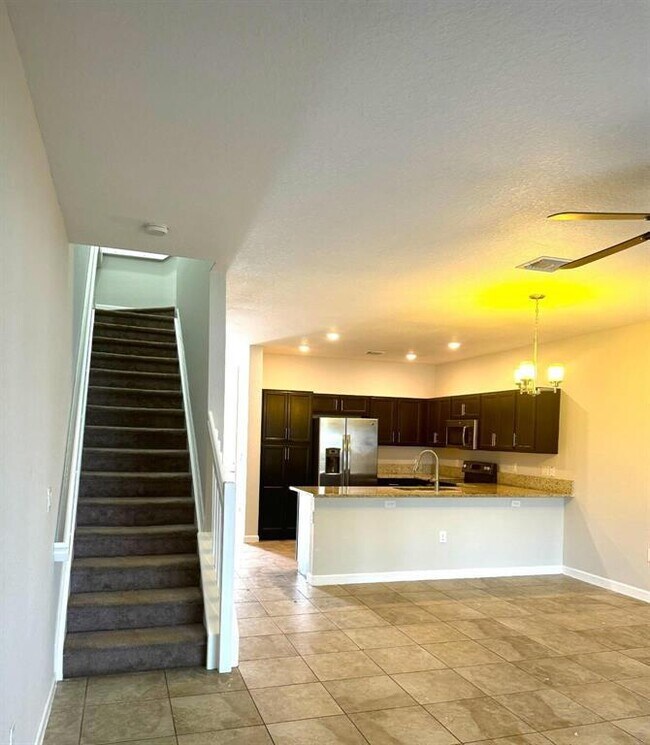 Building Photo - 5887 NW 56th Pl
