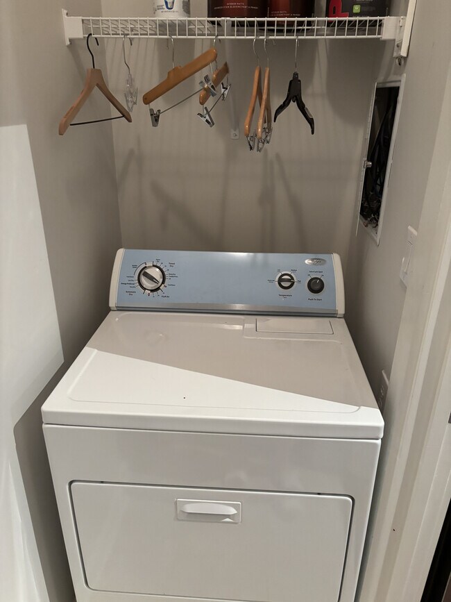 Building Photo - 870 Inman Village Pky NE