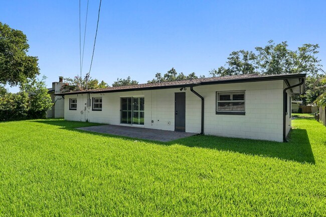 Building Photo - Renovated Winter Park Pines Home for Lease