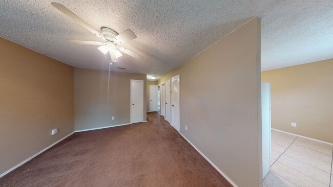 Building Photo - 2Bed/ 1 Bath Apartment Available NOW in Ja...