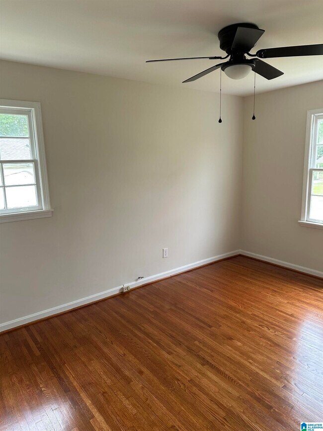 Building Photo - 1073 Sherbrooke Cir