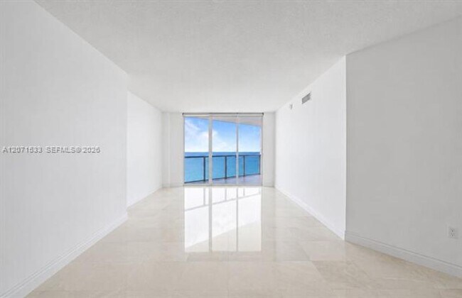 Building Photo - 16699 Collins Ave