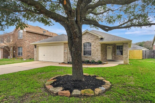 Building Photo - 18902 Knobby Oaks Pl