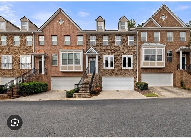 Primary Photo - 10870 Brunson Dr