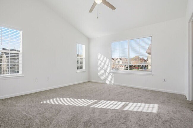 Building Photo - 12787 Jasmine Ct