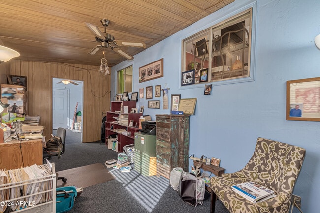 Building Photo - 2650 W Union Hills Dr