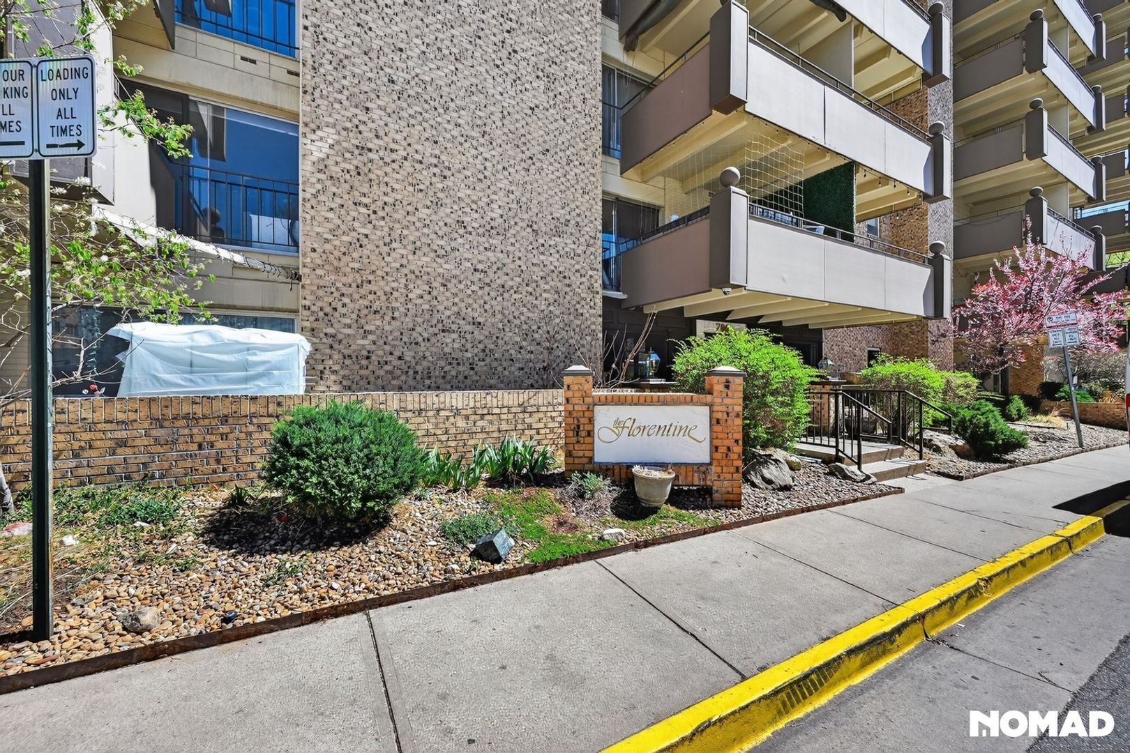 Building Photo - 700 N Washington St