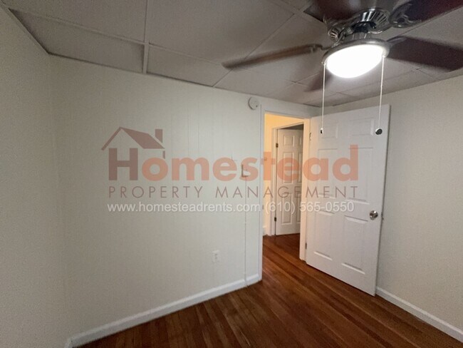 Building Photo - 3 BEDROOM HOME IN MARCUS HOOK