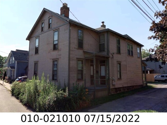 Building Photo - 153 Punta Alley