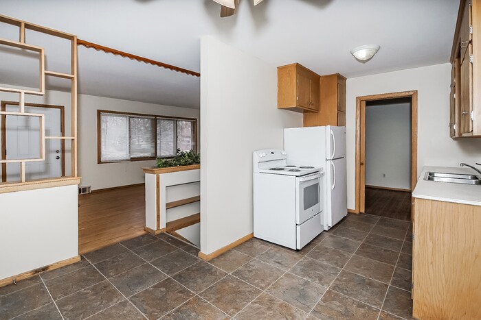 Building Photo - 5600 Vera Cruz Ave N