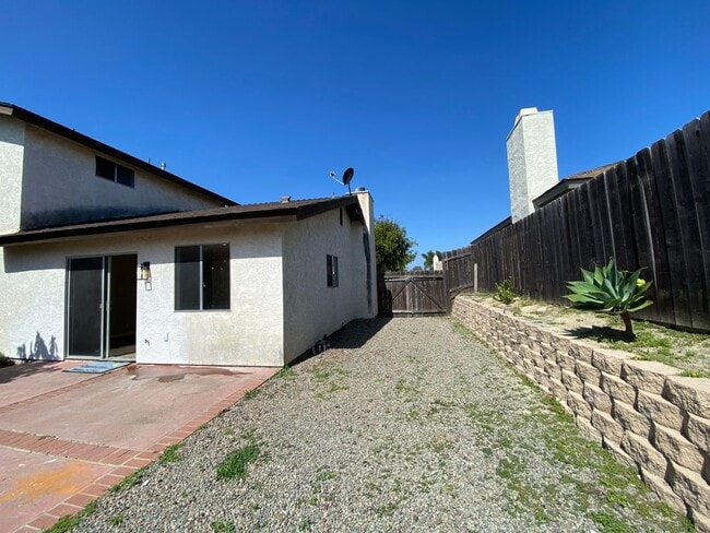 Building Photo - Remodeled 3 Bedroom Home in Oceanside!