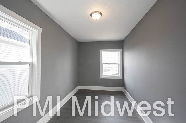 Building Photo - 22 N Euclid Ave