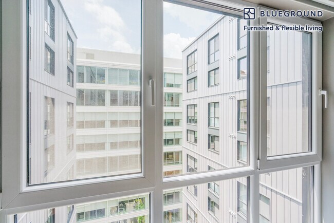 Building Photo - 1313 L St NW