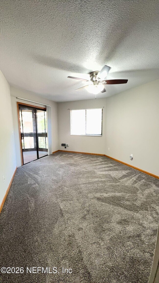 Building Photo - 2 Pinehurst Pl