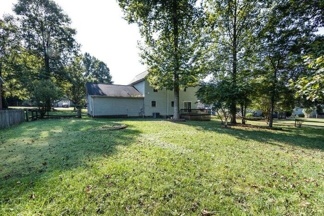 Building Photo - 3BD/1BA Home in Hickory
