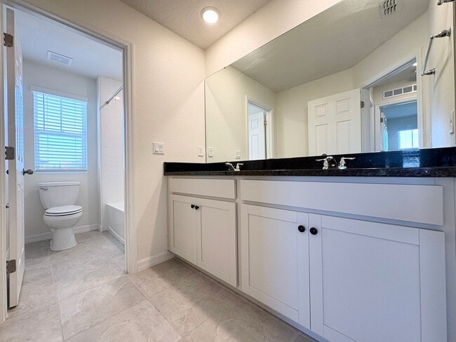 Building Photo - Newly Built, Water View, Luxury Executive ...