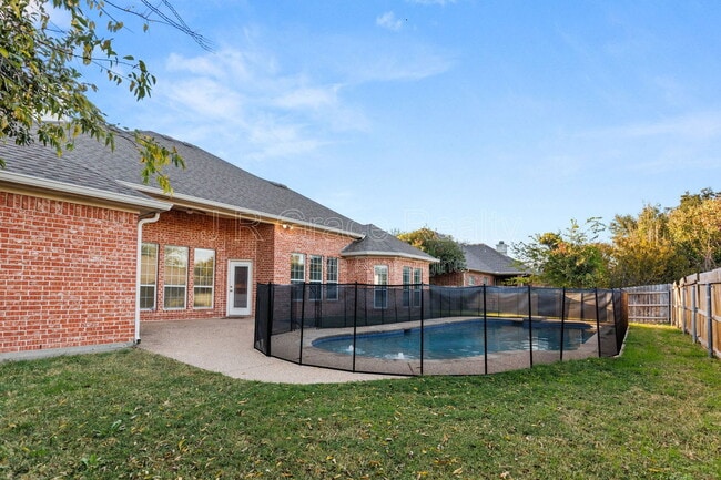 Building Photo - 1405 Gunnison Dr