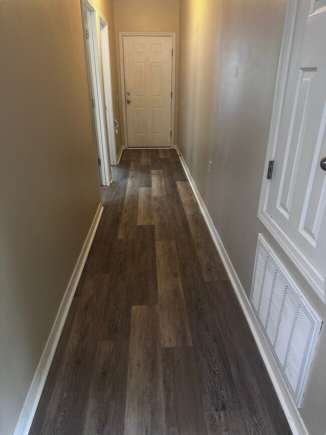 Building Photo - 3111 Flintlock Dr