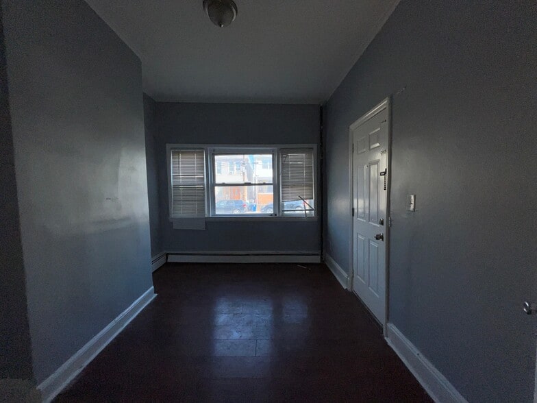 Building Photo - 69 Williams Ave