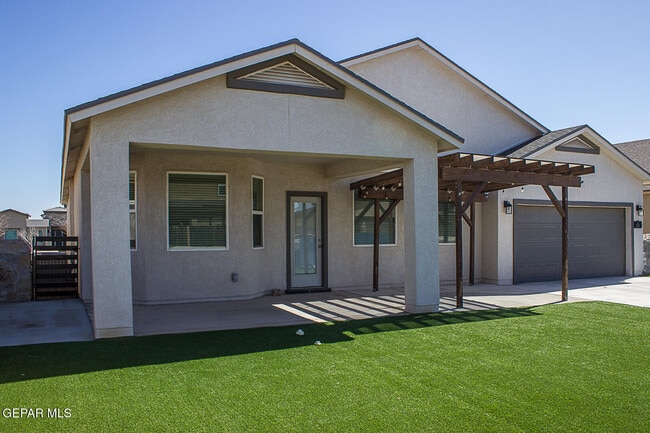 Building Photo - 2621 Mike Price Dr