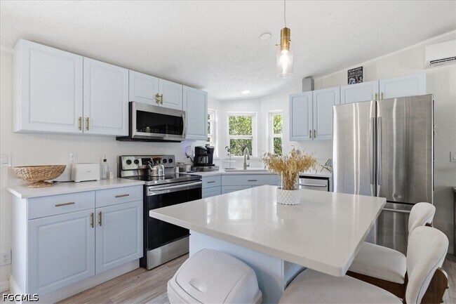 Building Photo - 851 Arapaho Trail