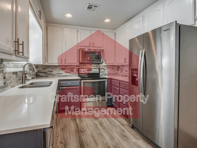 Building Photo - 2024 NW 45th St