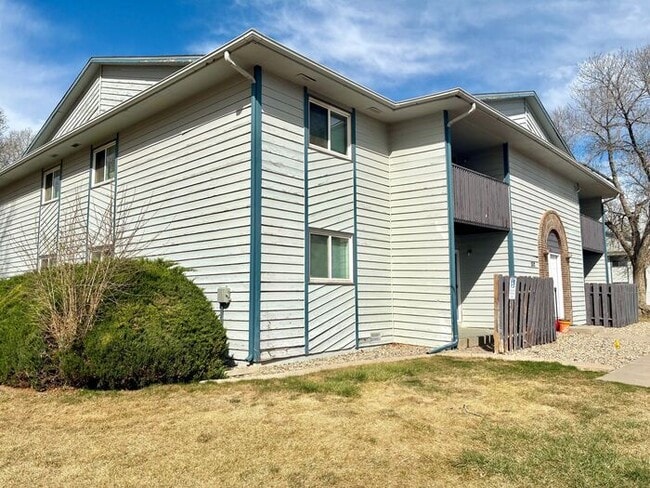 Building Photo - Limited-Time Move-In Deal: Get Your First 2 Weeks FREE! Spacious 2 Bed, 1 Bath Apartments + Flexi...